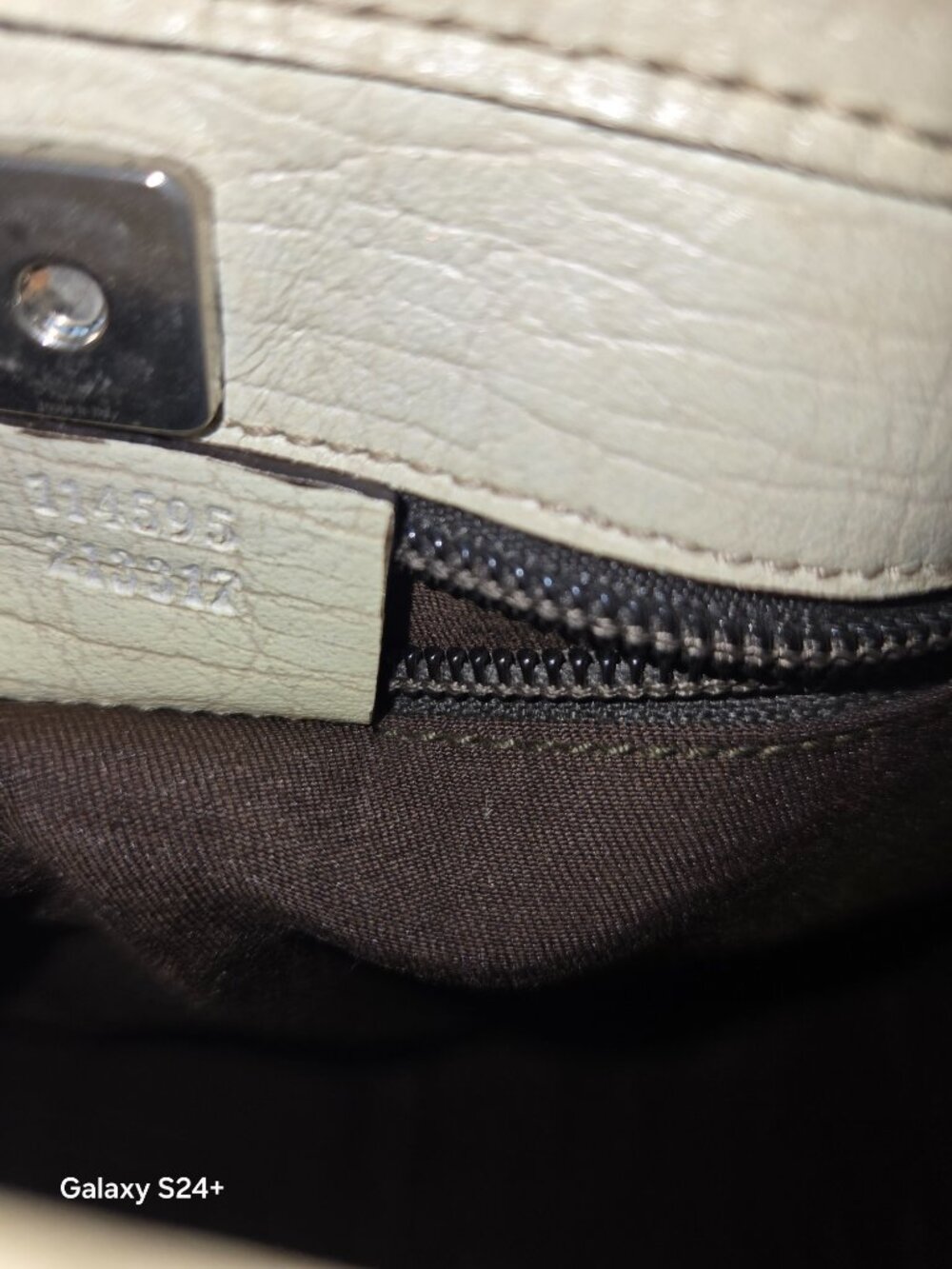 Gucci GG Canvas Tote Bag Beige/Ebony Monogram Leather Trim Shoulder Bag - Picture 6 of 10